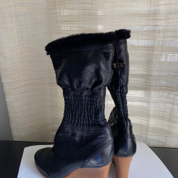 Chanel black leather wedge high boots slip on 36-6 elastic
Quilted fur platform - Picture 8 of 11